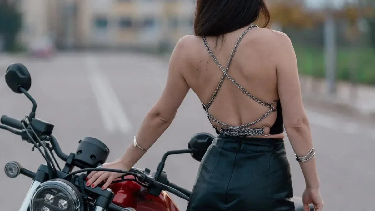 CORSETS