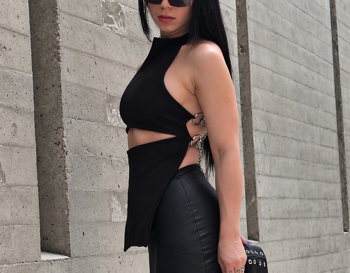 Aurelia chain top