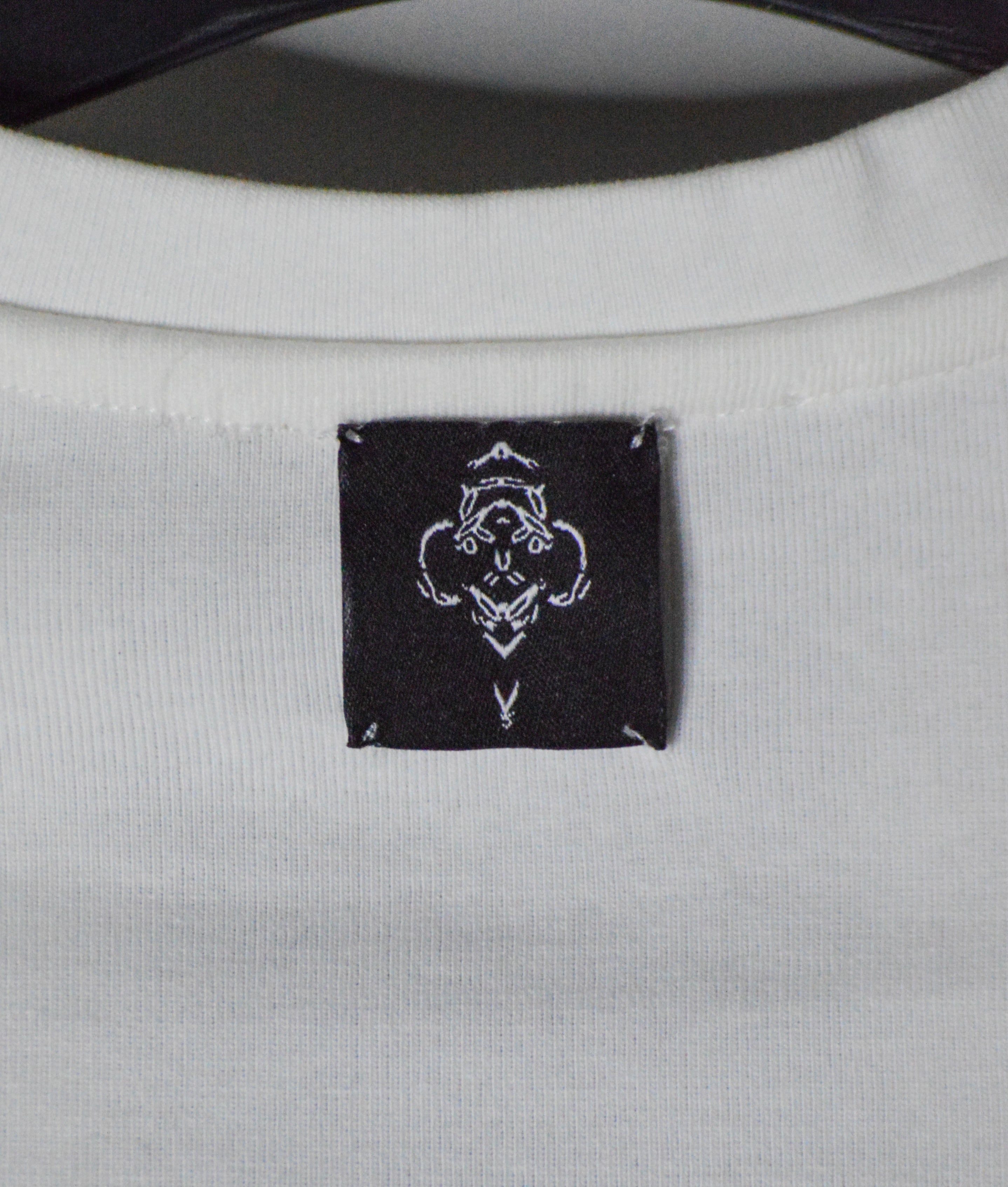 DERAS LOGO T-SHIRT WHITE