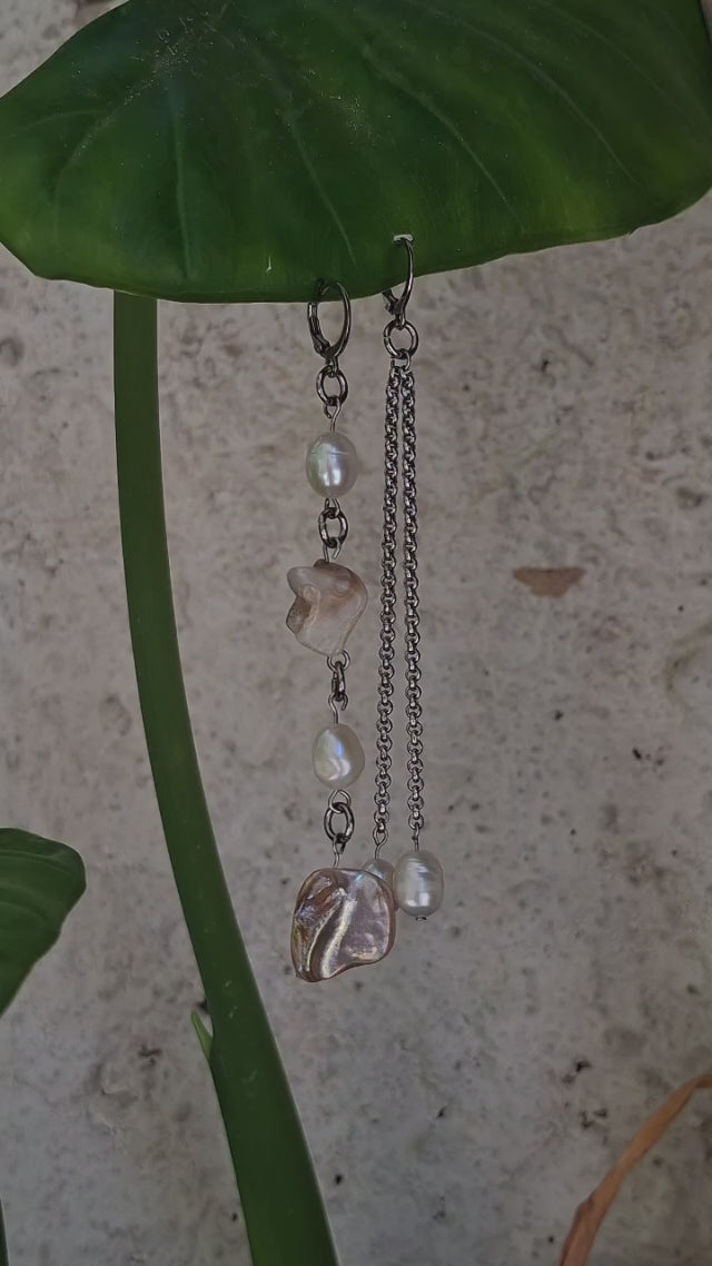 E4 EARRINGS